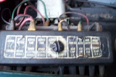 685