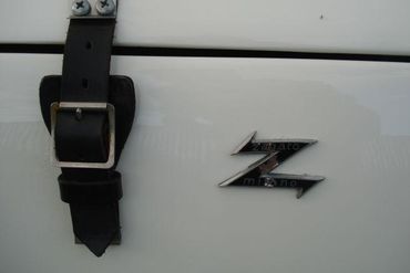 27081