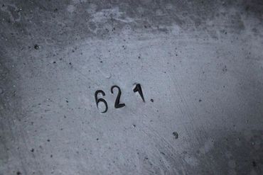 85372