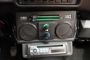 129586