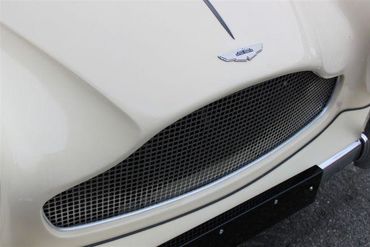 69584