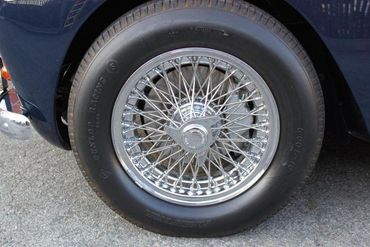 55861