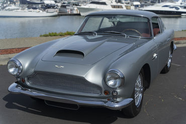 220526 OS Aston DB4 02