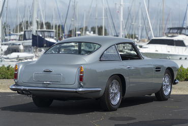 220526 OS Aston DB4 11