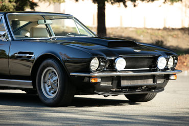 251208 Aston V8 17