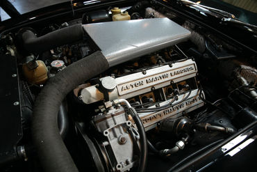 251208 Aston V8 82