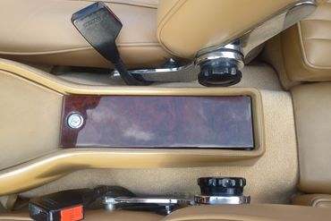 AM Console wood rzd