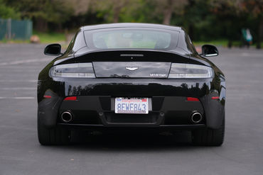 250420 V12 Vantage 014