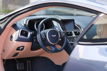250405 DB11 082