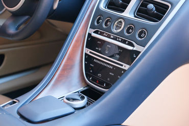 250405 DB11 103