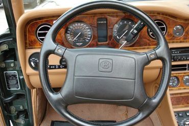 21983