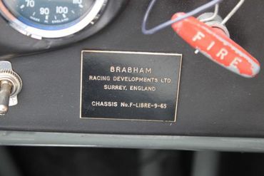 104476