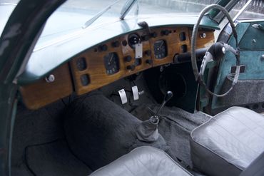 FJ 3052