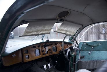 FJ 3056