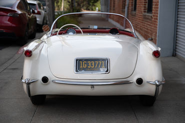 251024 White Vette 04