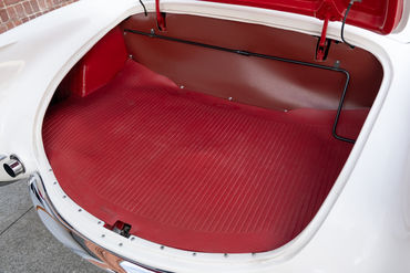 251024 White Vette 53