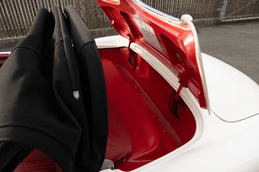 251106 White Vette 050