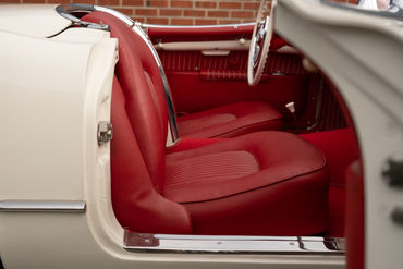 251106 White Vette 078