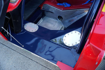 231101 Chevron B16 W 44