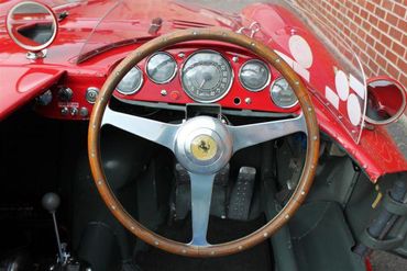 67513