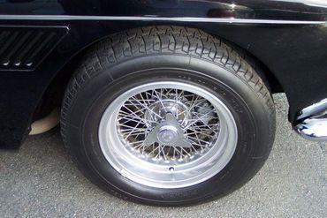 4933