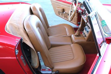 Interior 15