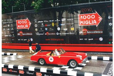 Ferrari 2500018