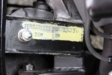 93652