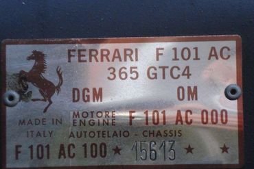 21556