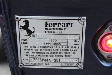 56528