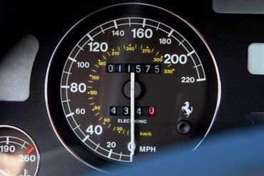 135513
