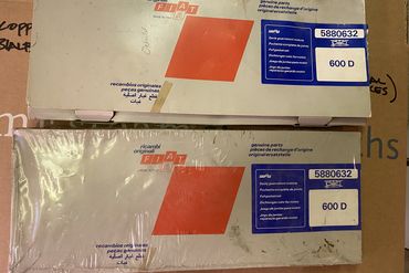 2 Sets 600 D Gasket Sets in original Fiat Packaging