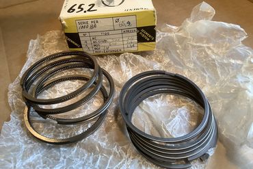 Piston Ring Set set of 4 65 2 in Orig Kenig Box