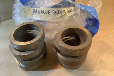 Valve Seats set of 8 surface rust