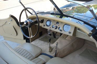 19562