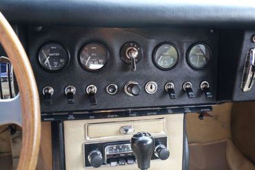 152373