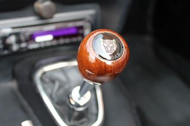 129885