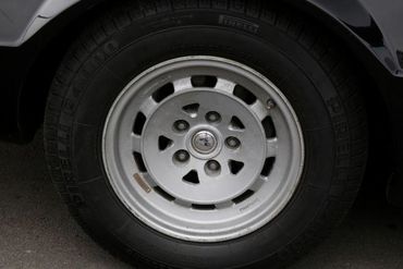 147360