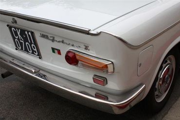 67158