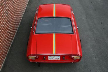 156832
