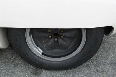 68296