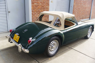 221209 W MGA 17