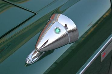55976