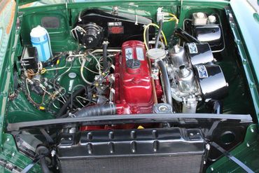 55932