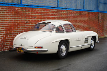231202 300 SL W 10