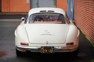 231202 300 SL W 11