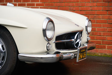 231202 300 SL W 19