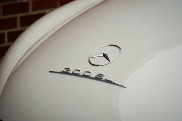 231202 300 SL W 32