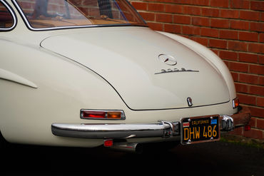231202 300 SL W 35