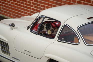231202 300 SL W 36